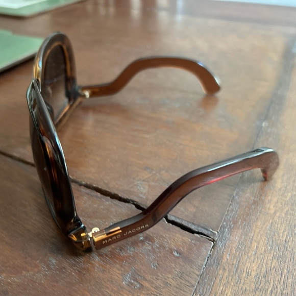 Marc Jacobs Sunglasses - Picture 2 of 8
